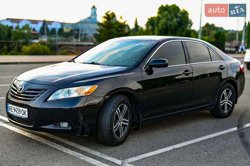 Седан Toyota Camry 2006 в Сумах