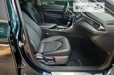 Седан Toyota Camry 2019 в 