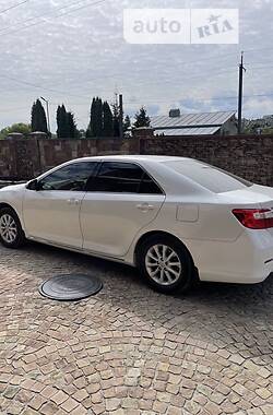 Седан Toyota Camry 2012 в Житомире