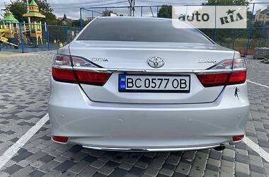 Седан Toyota Camry 2016 в Львове