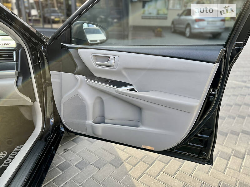 Седан Toyota Camry 2016 в Вінниці