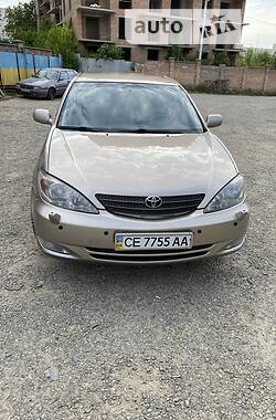 Седан Toyota Camry 2004 в Чернівцях