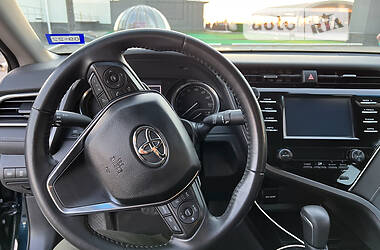 Седан Toyota Camry 2018 в 