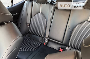 Седан Toyota Camry 2018 в 