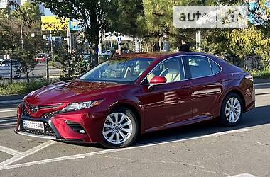 Седан Toyota Camry 2017 в Одессе