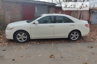 Седан Toyota Camry 2011 в Умани