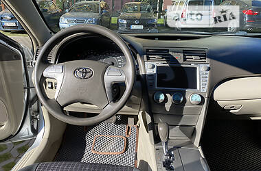 Седан Toyota Camry 2008 в Ровно