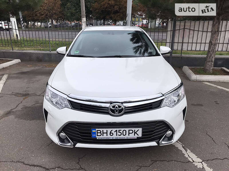 Седан Toyota Camry 2016 в Одесі