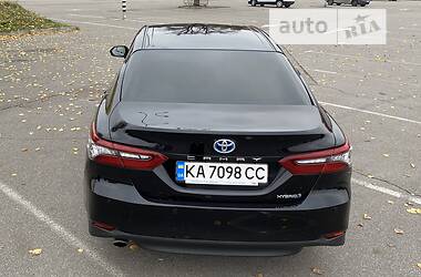 Седан Toyota Camry 2021 в 