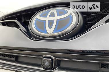 Седан Toyota Camry 2021 в 