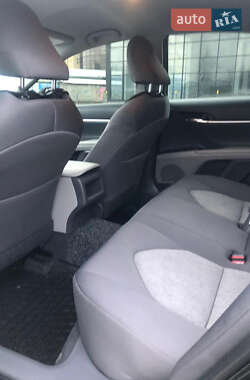 Седан Toyota Camry 2020 в Києві