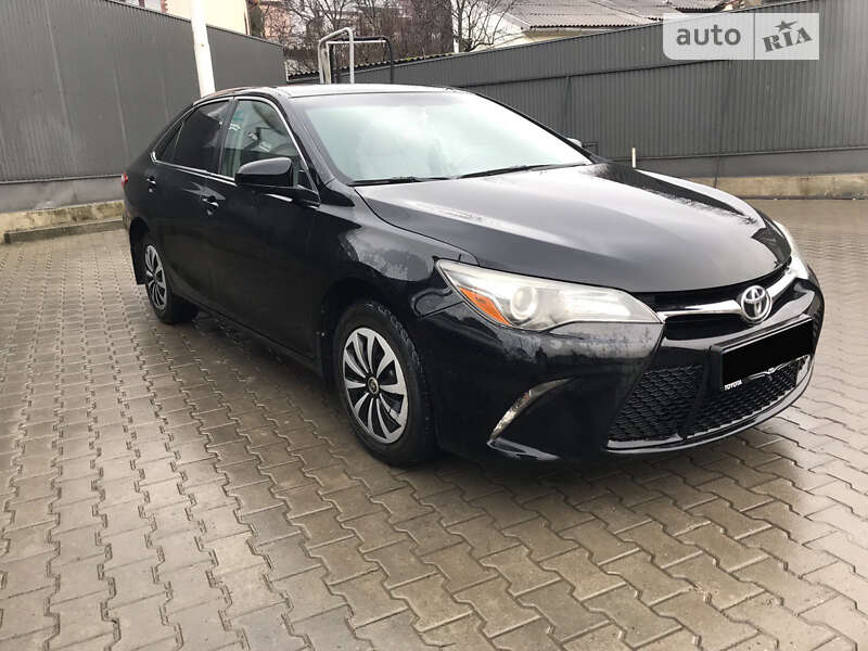 Toyota Camry 2015