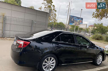 Седан Toyota Camry 2014 в 