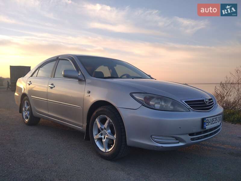 Седан Toyota Camry 2004 в Одесі