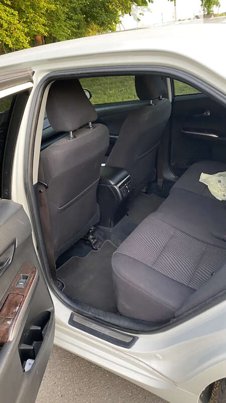 Седан Toyota Camry 2015 в Полтаві