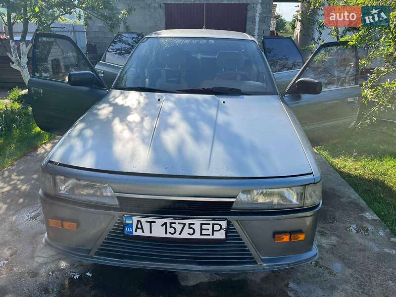 Універсал Toyota Camry 1987 в Надвірній