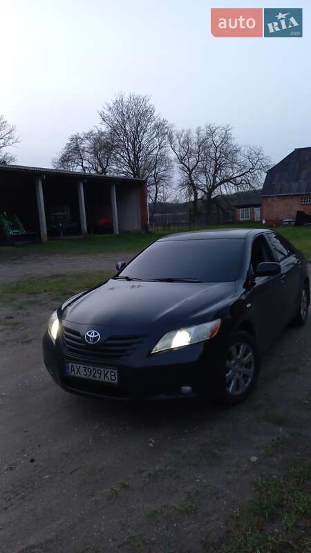 Седан Toyota Camry 2008 в Харкові