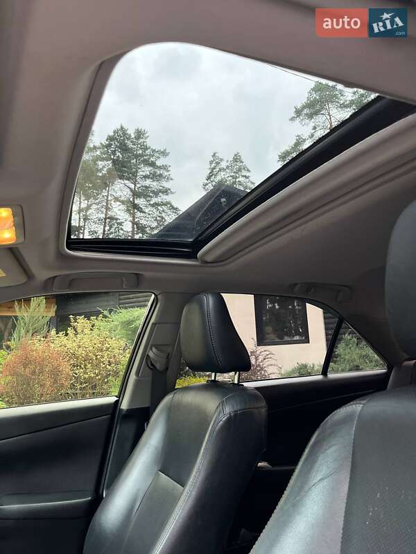 Седан Toyota Camry 2014 в Киеве фото 13 Седан Toyota Camry 2014 в Киеве