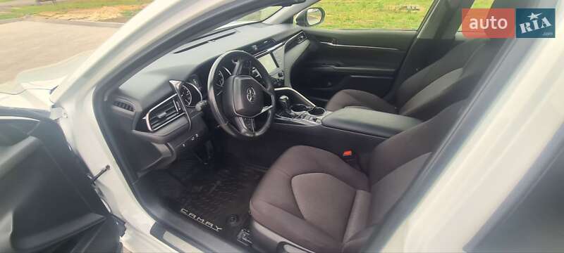 Седан Toyota Camry 2020 в Луцьку