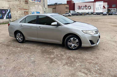 Седан Toyota Camry 2012 в 