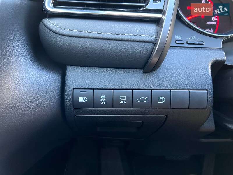 Седан Toyota Camry 2018 в Черкасах