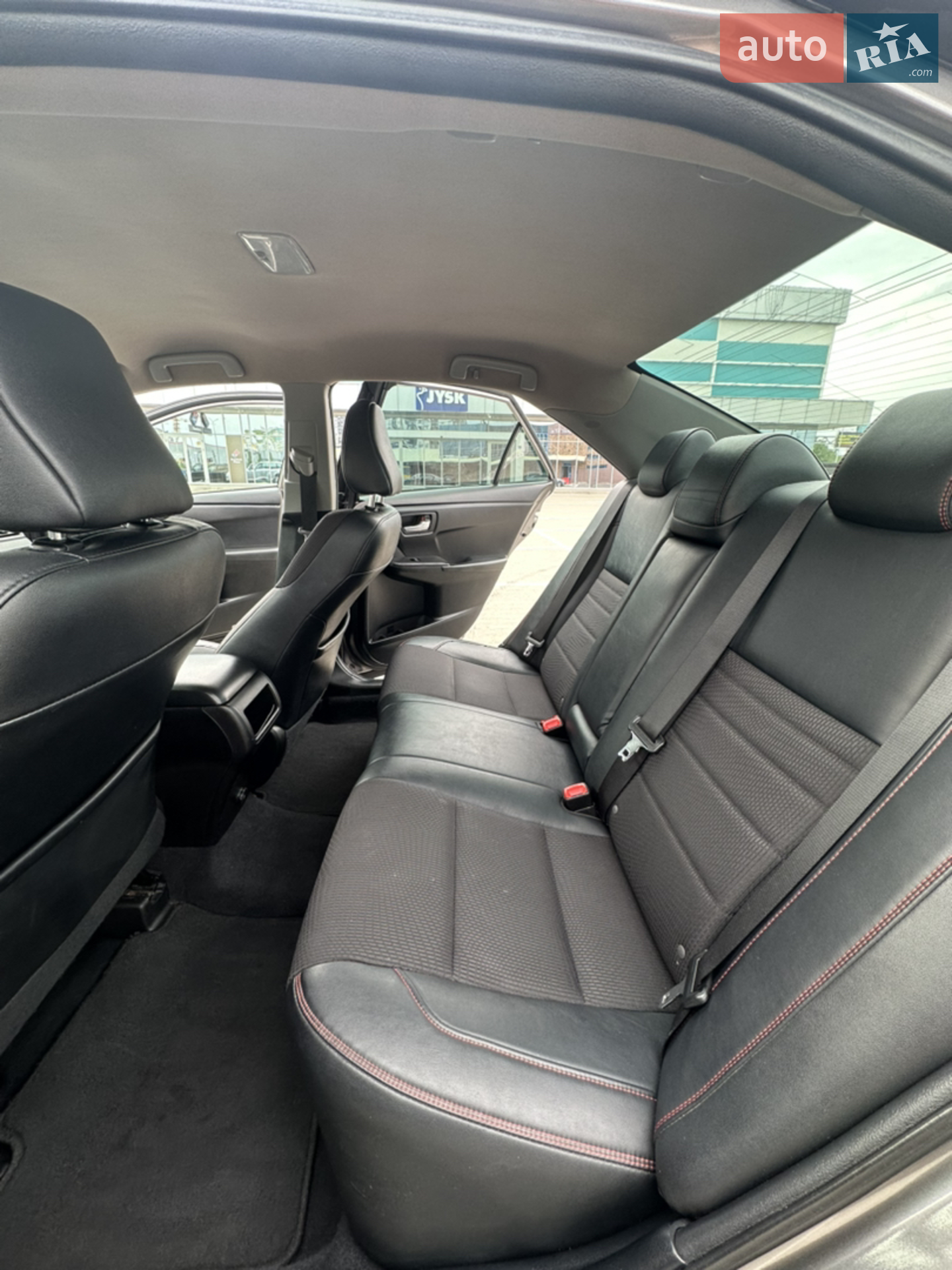 2016 Toyota Camry - мініатюра 6