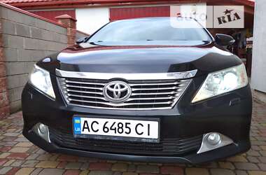 Седан Toyota Camry 2012 в Луцьку