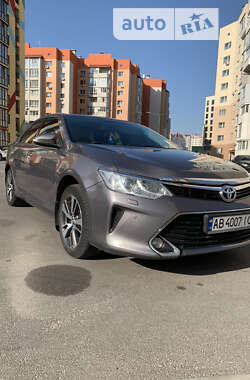 Седан Toyota Camry 2017 в 
