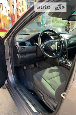 Седан Toyota Camry 2017 в 
