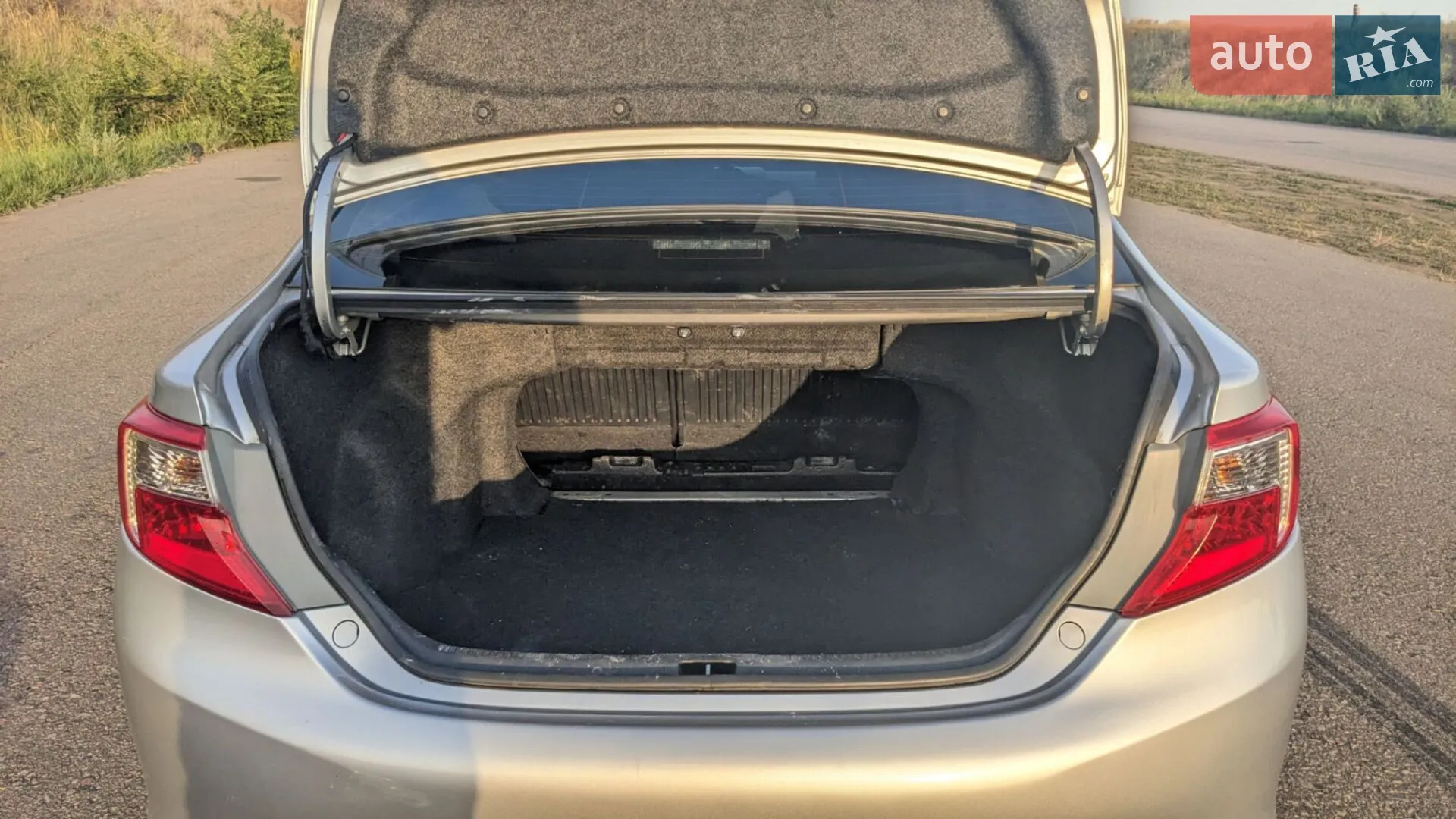 2012 Toyota Camry - мініатюра 6