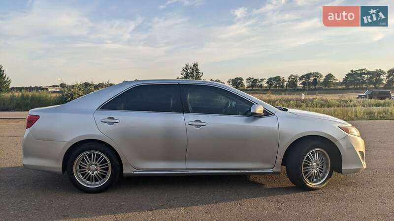 Седан Toyota Camry 2012 в Одесі
