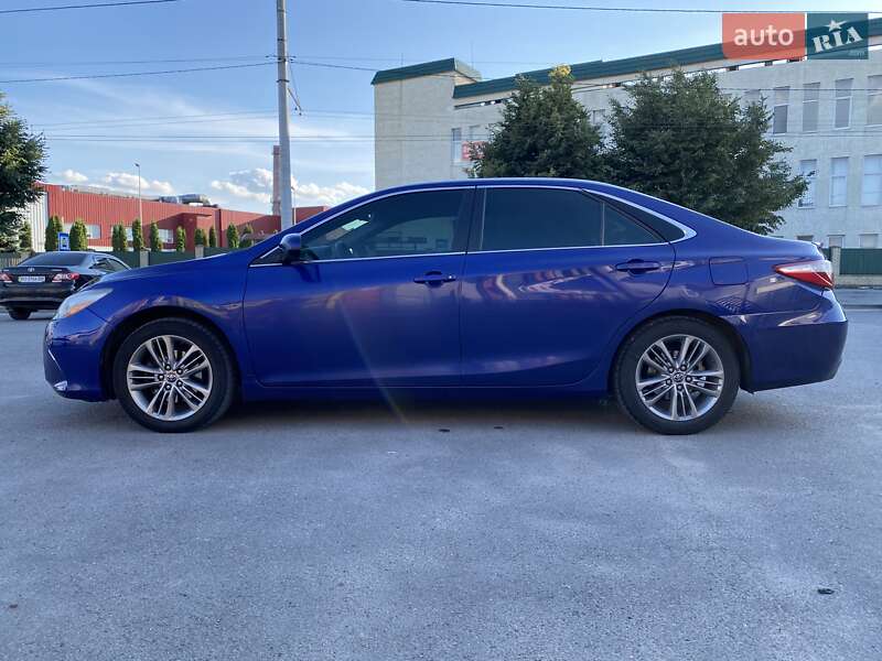 Седан Toyota Camry 2014 в Тернополе