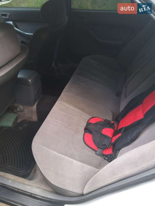 Седан Toyota Camry 1992 в Одесі