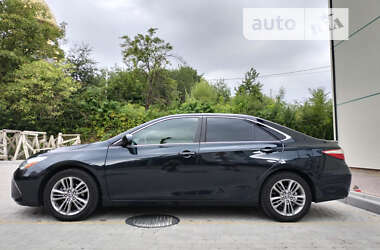 Седан Toyota Camry 2015 в 