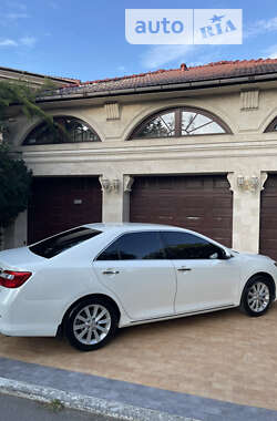 Седан Toyota Camry 2012 в 