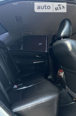 Седан Toyota Camry 2012 в 