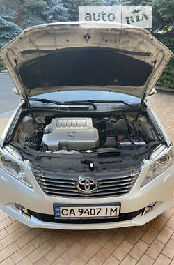 Седан Toyota Camry 2012 в 