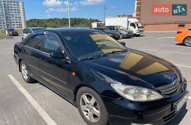 Седан Toyota Camry 2003 в Чернигове