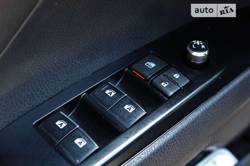 Седан Toyota Camry 2018 в Одесі