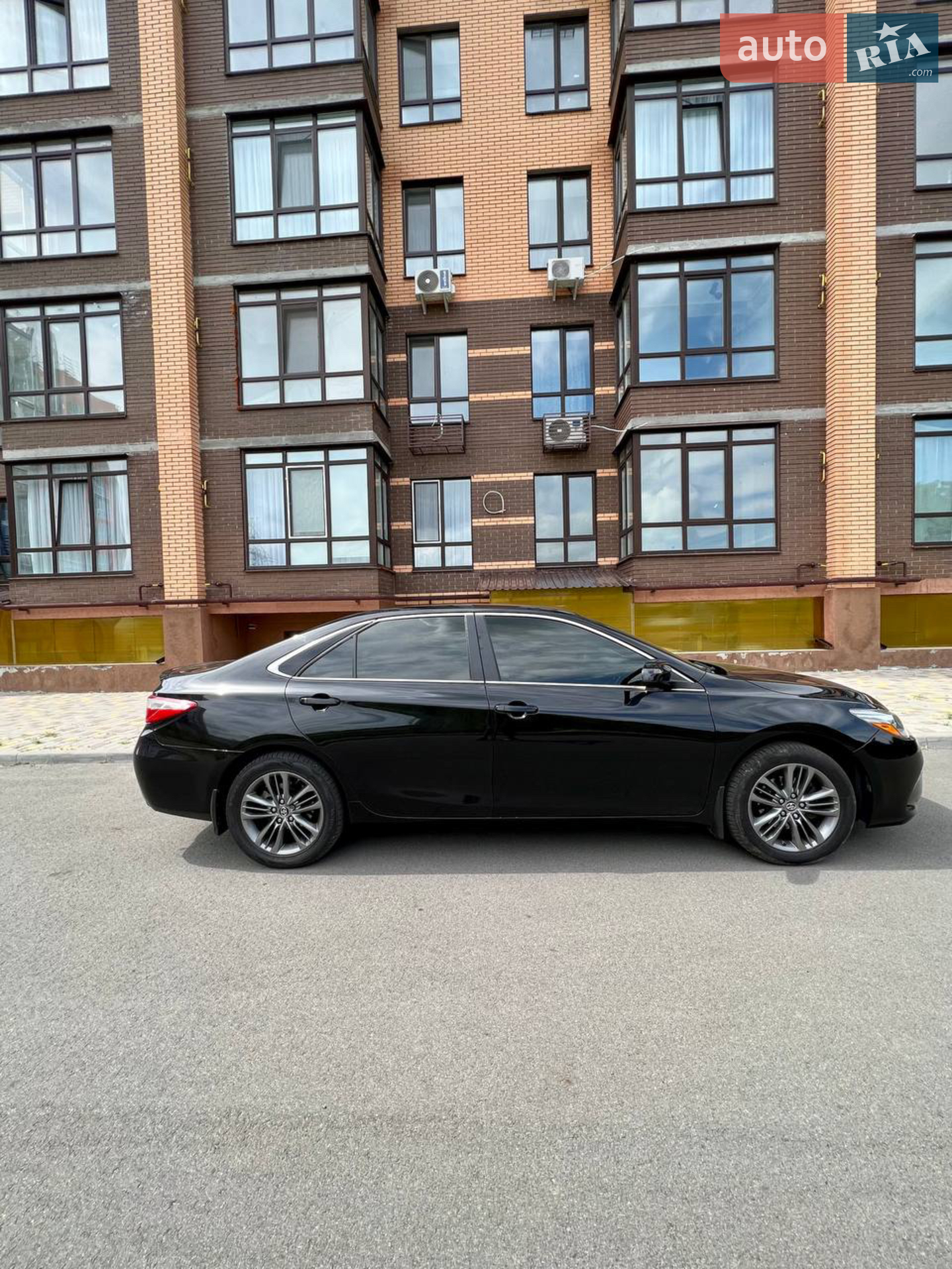 2016 Toyota Camry - мініатюра 11