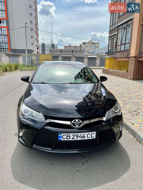 Седан Toyota Camry 2016 в Чернигове