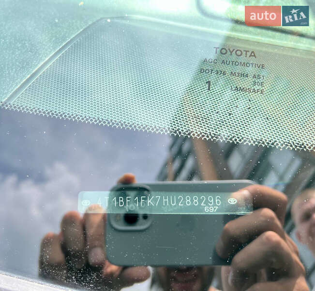 Седан Toyota Camry 2016 в Чернигове