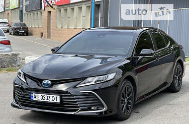 Седан Toyota Camry 2022 в Дніпрі