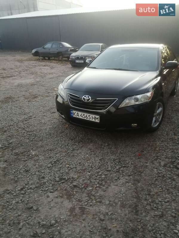 Седан Toyota Camry 2007 в Києві