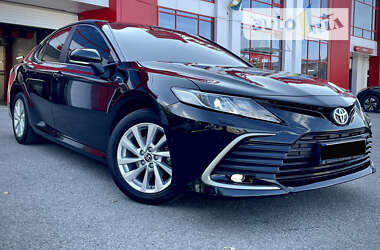 Седан Toyota Camry 2022 в 
