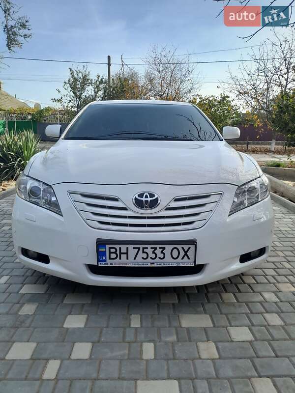Седан Toyota Camry 2008 в Болграді