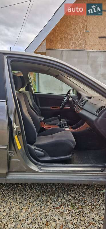 Седан Toyota Camry 2002 в Косові