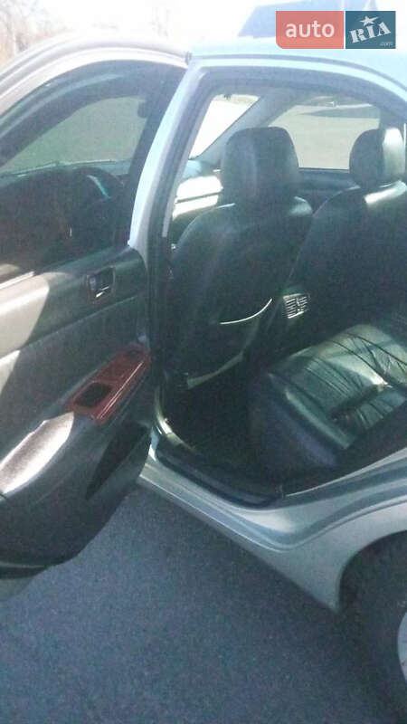 Седан Toyota Camry 2003 в Звенигородке