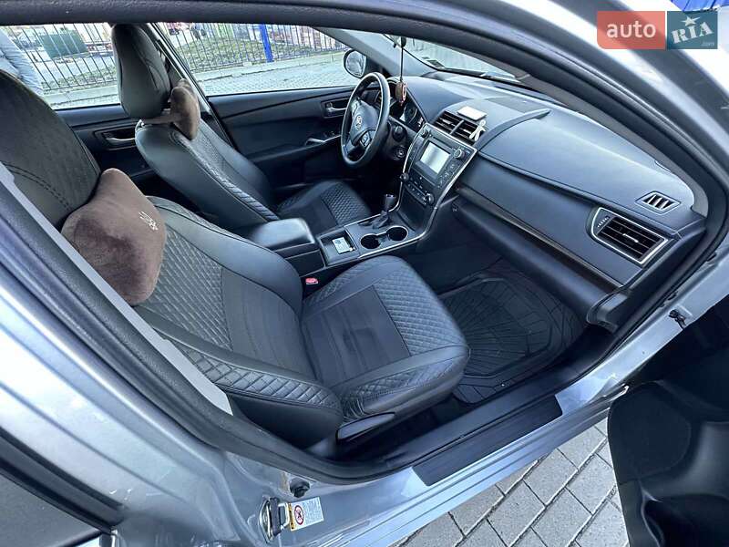 Седан Toyota Camry 2016 в Ковеле