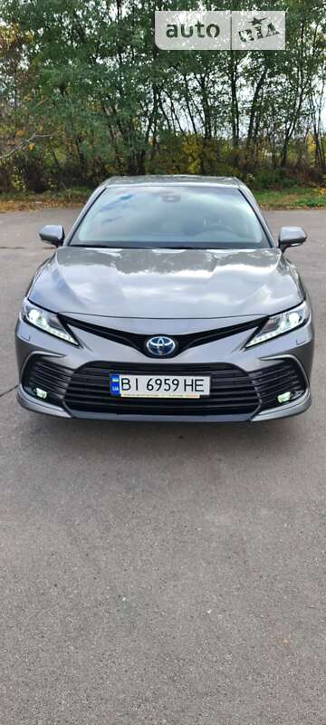 Седан Toyota Camry 2021 в Полтаве